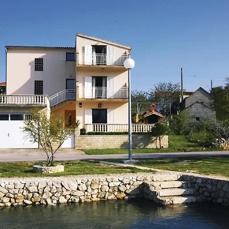 Obala Morinje I * Jadrtovac